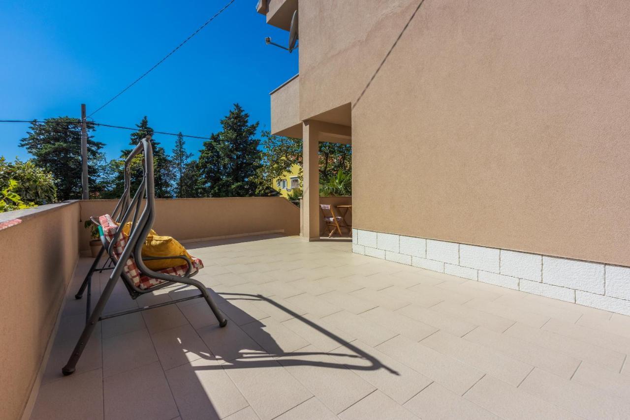 Apartmani Anita Dramalj Exterior foto